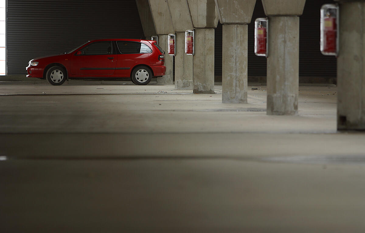 Parking garage