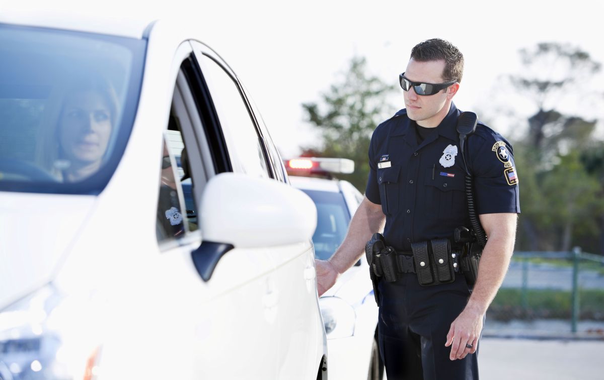 Police officer traffic stop