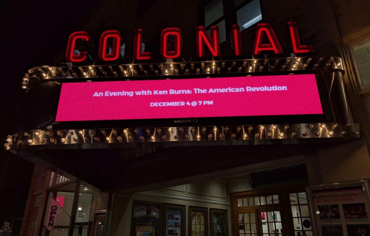 New Colonial theater marquee (2)