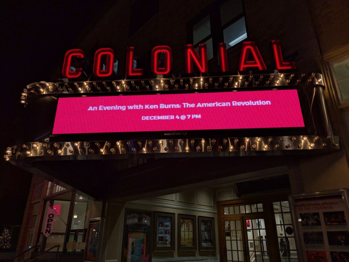 New Colonial theater marquee (2)